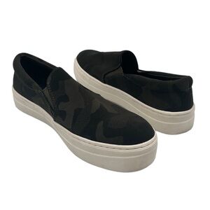 a new day Women's Camouflage Slip On Platform Sneakers Size 8 1/2